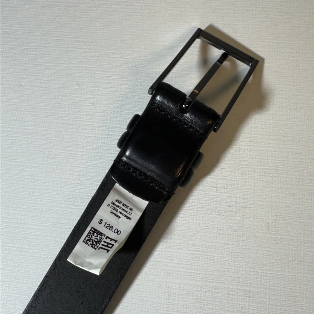 Hugo Boss mens 80 - 30 black cow skin leather Carmello  dress belt EUC